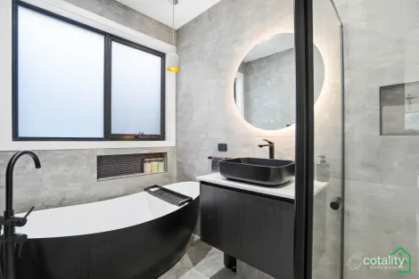 Property photo of 44 Apsley Drive Mickleham VIC 3064