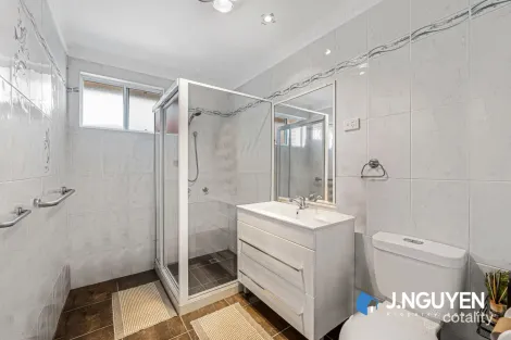 Property photo of 4 Chelsea Drive Canley Heights NSW 2166