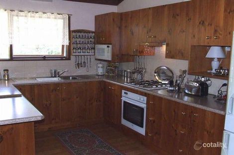 Property photo of 16 Heath Road Crafers West SA 5152
