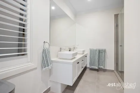 Property photo of 5 Abbots Avenue Williams Landing VIC 3027