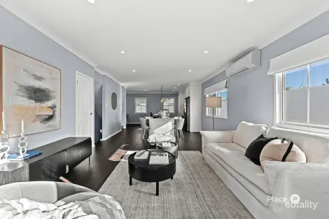 Property photo of 1/37 Albert Street Camp Hill QLD 4152