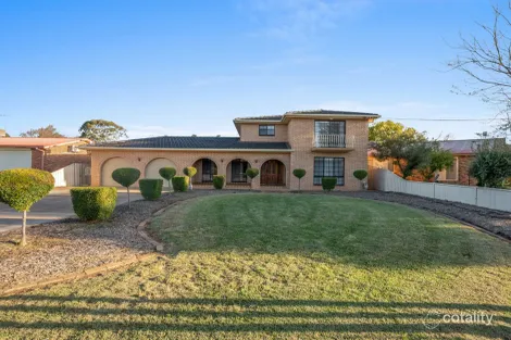 Property photo of 2 Leonard Road Hanwood NSW 2680