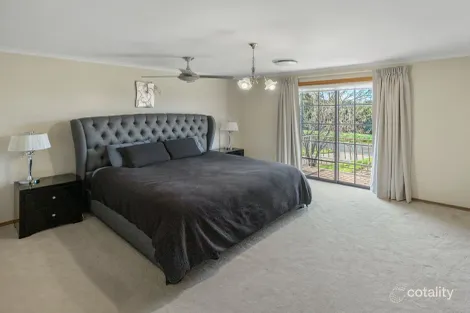 Property photo of 2 Leonard Road Hanwood NSW 2680