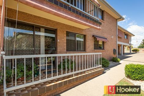 Property photo of 2/35 Gipps Street West Tamworth NSW 2340