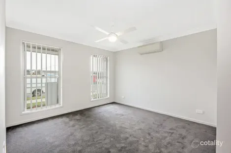 Property photo of 102 Steiner Crescent Baringa QLD 4551