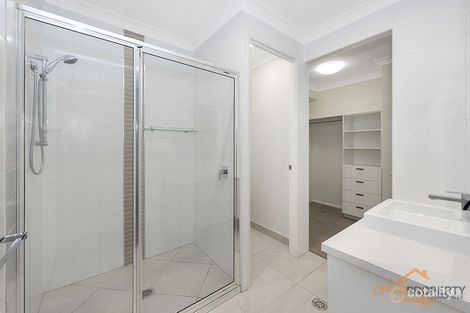 Property photo of 17 Monolith Circuit Cosgrove QLD 4818