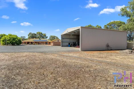 Property photo of 127 Popes Road Junortoun VIC 3551