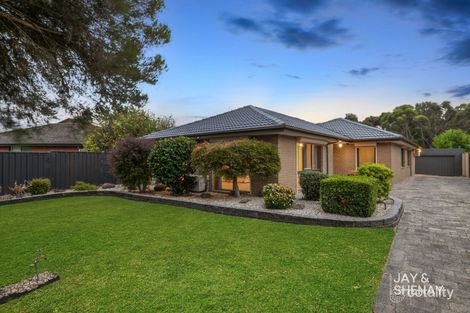 2 Salicina Ct, Endeavour Hills, VIC 3802