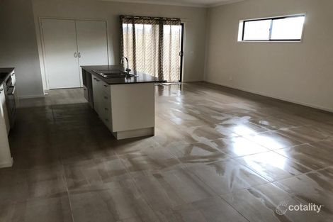 Property photo of 23 Marshy Avenue Cranbourne East VIC 3977