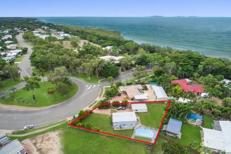 Property photo of 371 Mount Low Parkway Bushland Beach QLD 4818