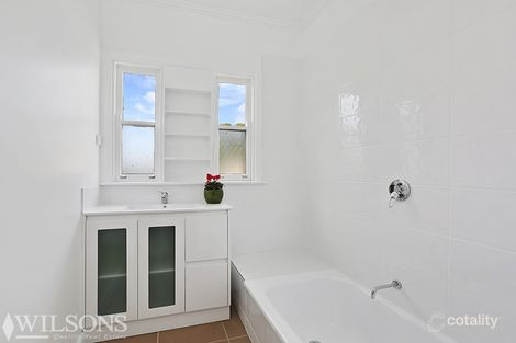 Property photo of 21 Heather Street Hamlyn Heights VIC 3215