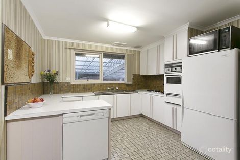 Property photo of 51 Kurrajong Crescent Watsonia North VIC 3087
