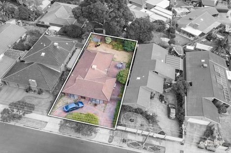Property photo of 16 Holland Avenue Dingley Village VIC 3172