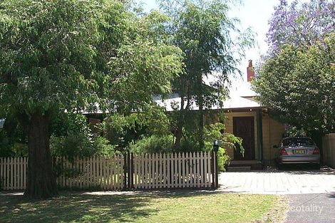 42 Hovia Tce, Kensington, WA 6151