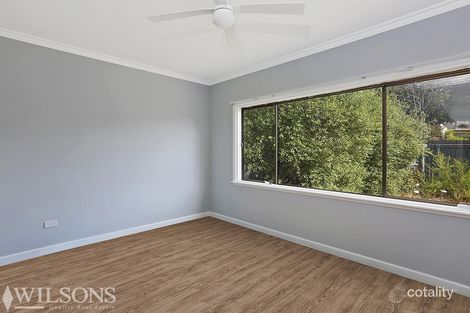 Property photo of 21 Heather Street Hamlyn Heights VIC 3215