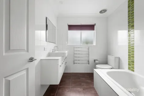 Property photo of 24 Robert Avenue North Manly NSW 2100