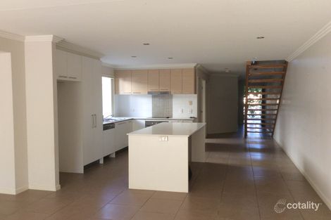 Property photo of 2/5A Ashton Street Labrador QLD 4215