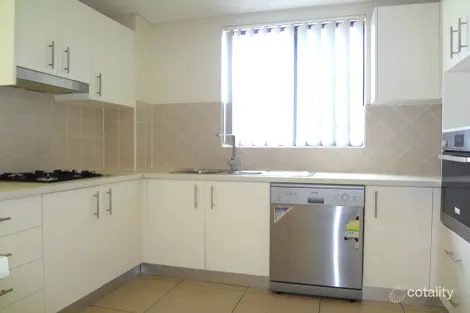 Property photo of 5/5-11 Howard Avenue Northmead NSW 2152