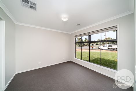 Property photo of 38 Tobruk Street Ashmont NSW 2650