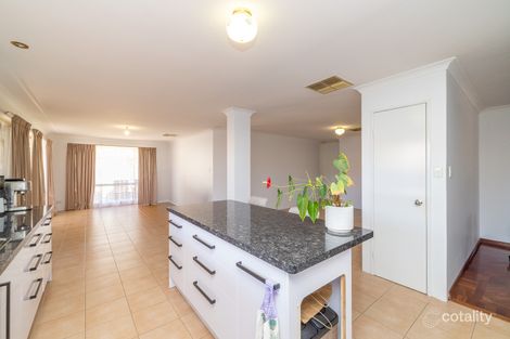 Property photo of 26 Guinivere Way Camillo WA 6111