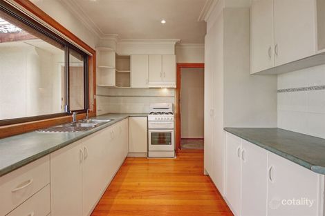 Property photo of 2 Little Avenue Hamlyn Heights VIC 3215