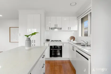 Property photo of 22 Hook Street Altona Meadows VIC 3028