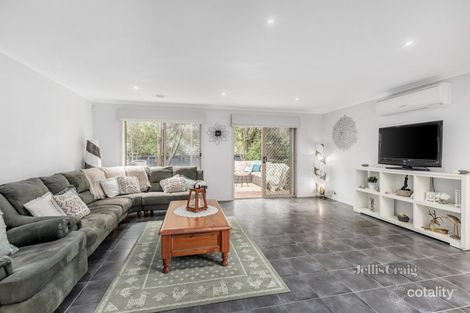 Property photo of 9 Wiregrass Court South Morang VIC 3752