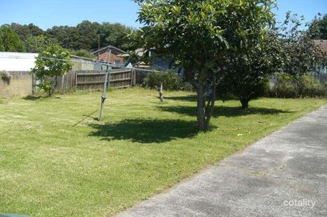 Property photo of 34 Kanooka Grove Doveton VIC 3177