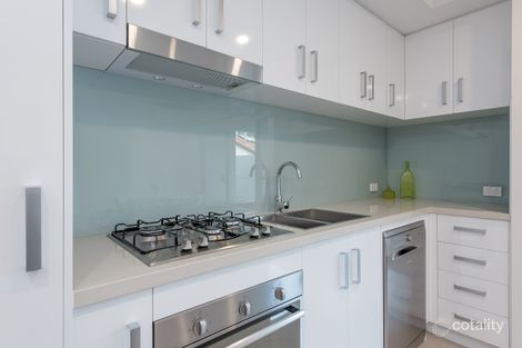 Property photo of 4/18 Nautilus Crescent Scarborough WA 6019