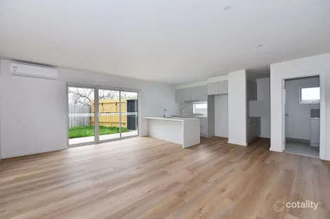 1/11 Mitchells Lane, Sunbury, VIC 3429