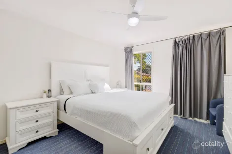 Property photo of 23 Kinchega Circuit Parkinson QLD 4115