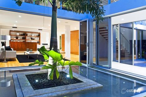 Property photo of 19 Binda Place Bundall QLD 4217