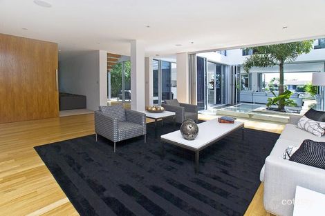 Property photo of 19 Binda Place Bundall QLD 4217
