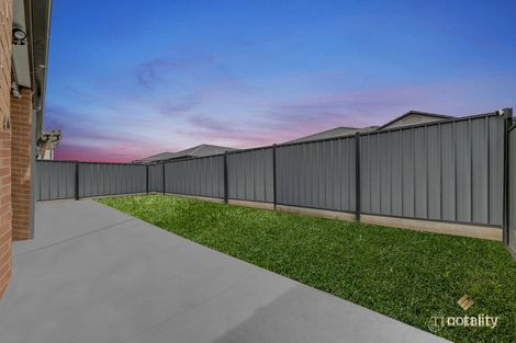 Property photo of 42 Blairmont Crescent Tarneit VIC 3029