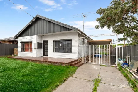 Property photo of 48 Avondale Avenue St Albans VIC 3021
