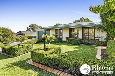 Property photo of 10 Breen Place Jerrabomberra NSW 2619