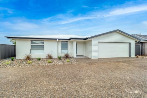 Property photo of 36B Summer Circuit Lake Cathie NSW 2445