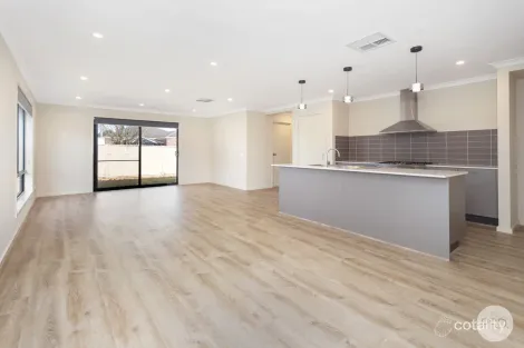 Property photo of 18 Carbine Drive Alfredton VIC 3350