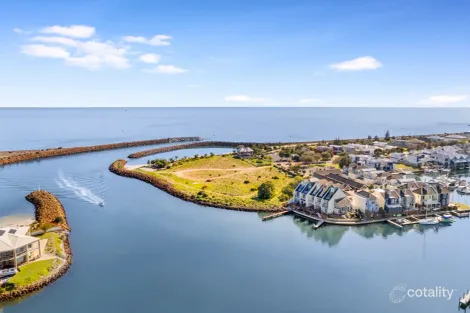 Property photo of 25 Gunwale Elbow Geographe WA 6280