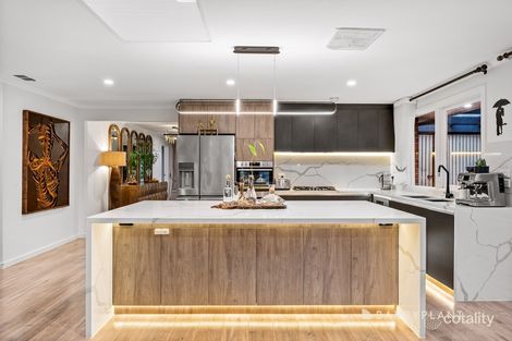 Property photo of 73 Veronica Crescent Mill Park VIC 3082