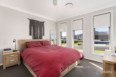 Property photo of 30 Clowes Street Elderslie NSW 2570