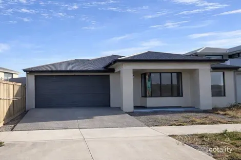 Property photo of 5 Paley Circuit Mount Duneed VIC 3217