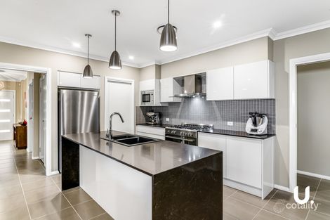 8 Eldorado St, Colebee, NSW 2761