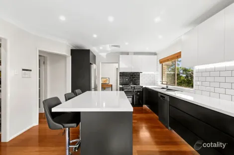 Property photo of 25 Holmlea Place Engadine NSW 2233