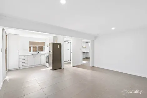 Property photo of 8 Gray Court Beaconsfield QLD 4740