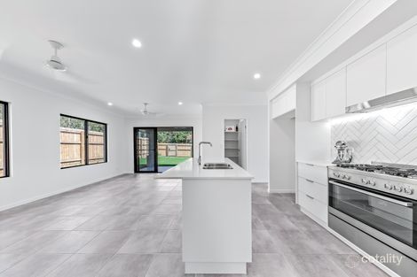 Property photo of 21 Parkside Court Cannonvale QLD 4802