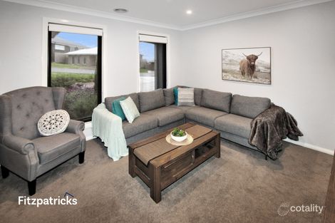 Property photo of 4 Darcy Drive Boorooma NSW 2650