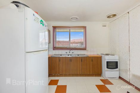 2/93 Mulhall Dr, St Albans, VIC 3021