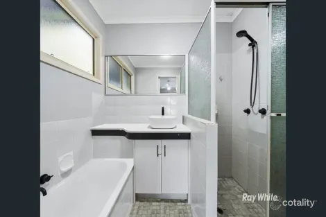 Property photo of 4 Endeavour Parade Eagleby QLD 4207