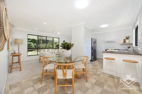 Property photo of 45 Donnington Street Carindale QLD 4152